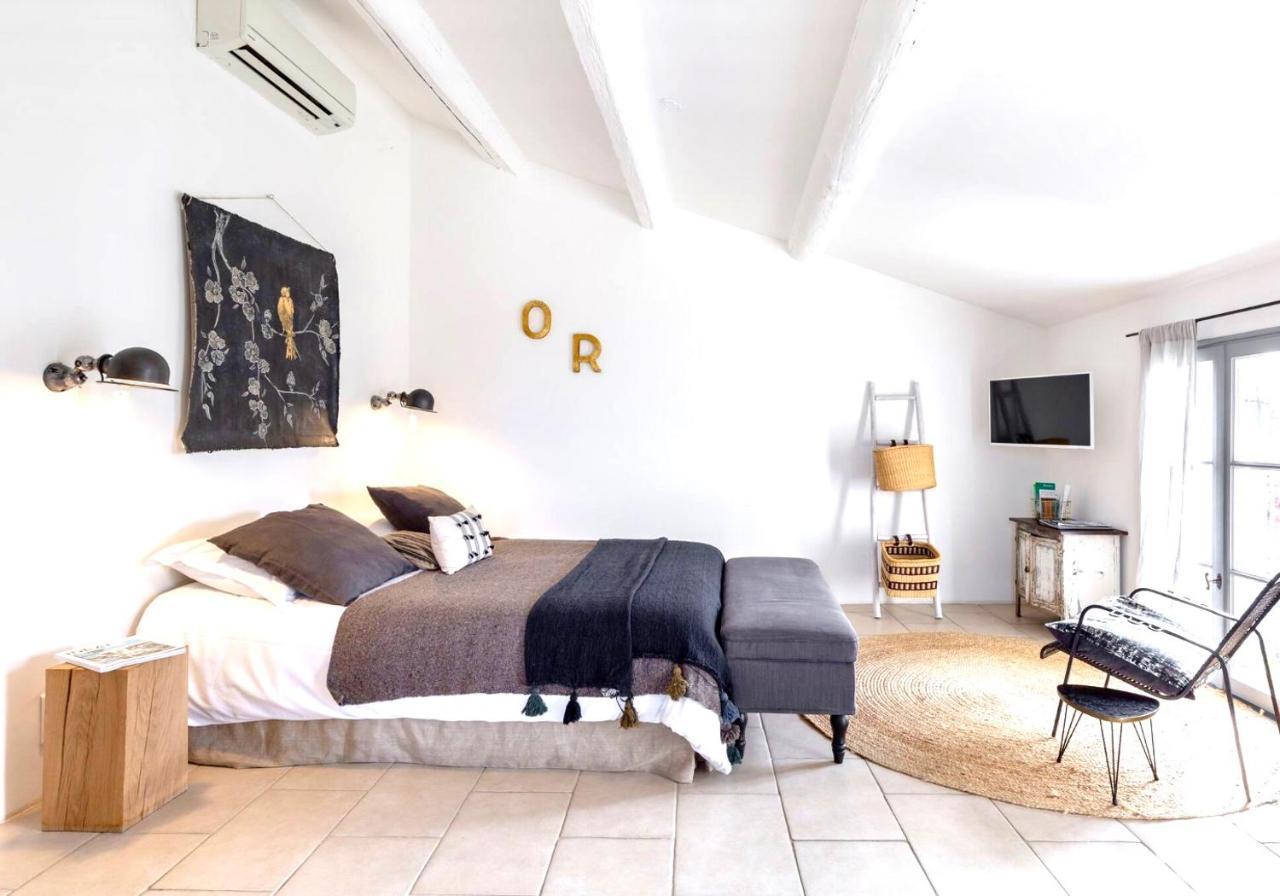 Suite Sur La Sorgue LʼIsle-sur-la-Sorgue Esterno foto