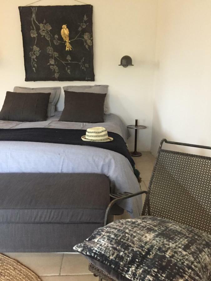 Suite Sur La Sorgue LʼIsle-sur-la-Sorgue Esterno foto