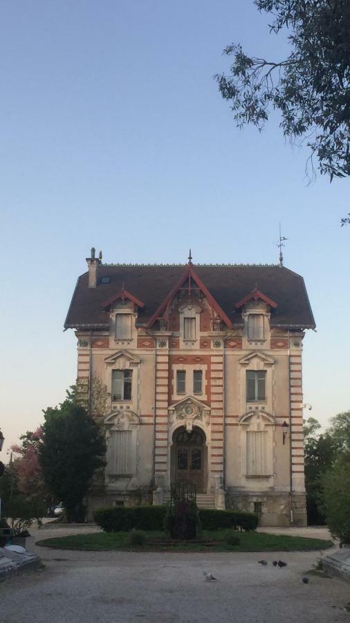 Suite Sur La Sorgue LʼIsle-sur-la-Sorgue Esterno foto