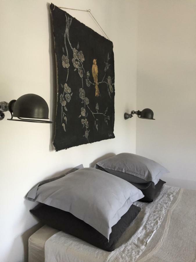 Suite Sur La Sorgue LʼIsle-sur-la-Sorgue Esterno foto